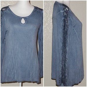 4/$20 Boho Keyhole Front Long Sleeve Lace Arm Top